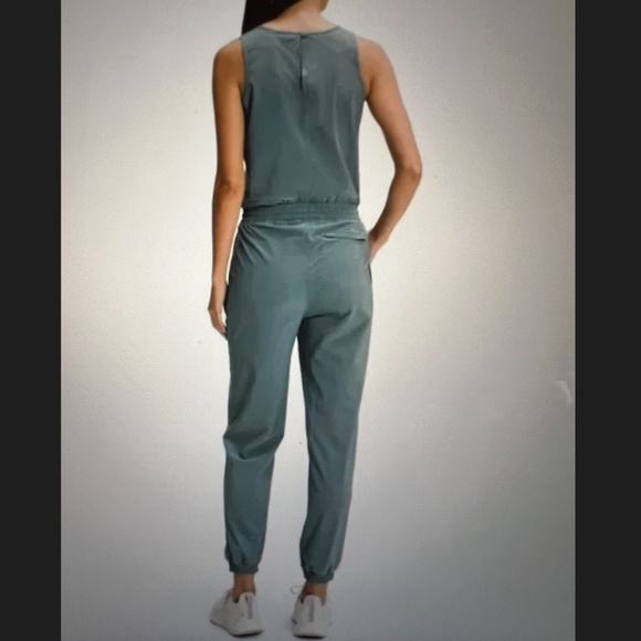 North Face Never Stop Jumpsuit - Picture 2 of 3